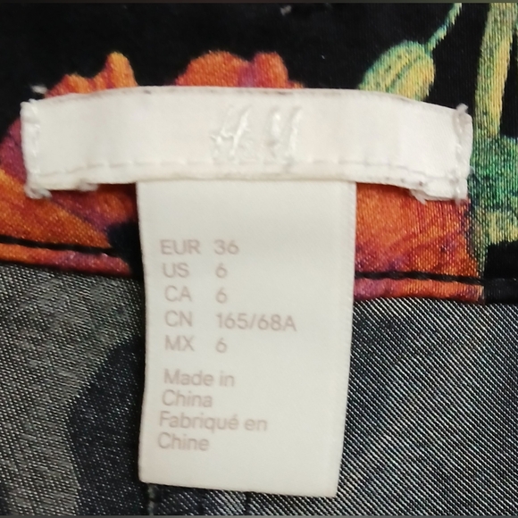 H&M Black Poppy Floral Print Trouser Pant - Picture 10 of 11